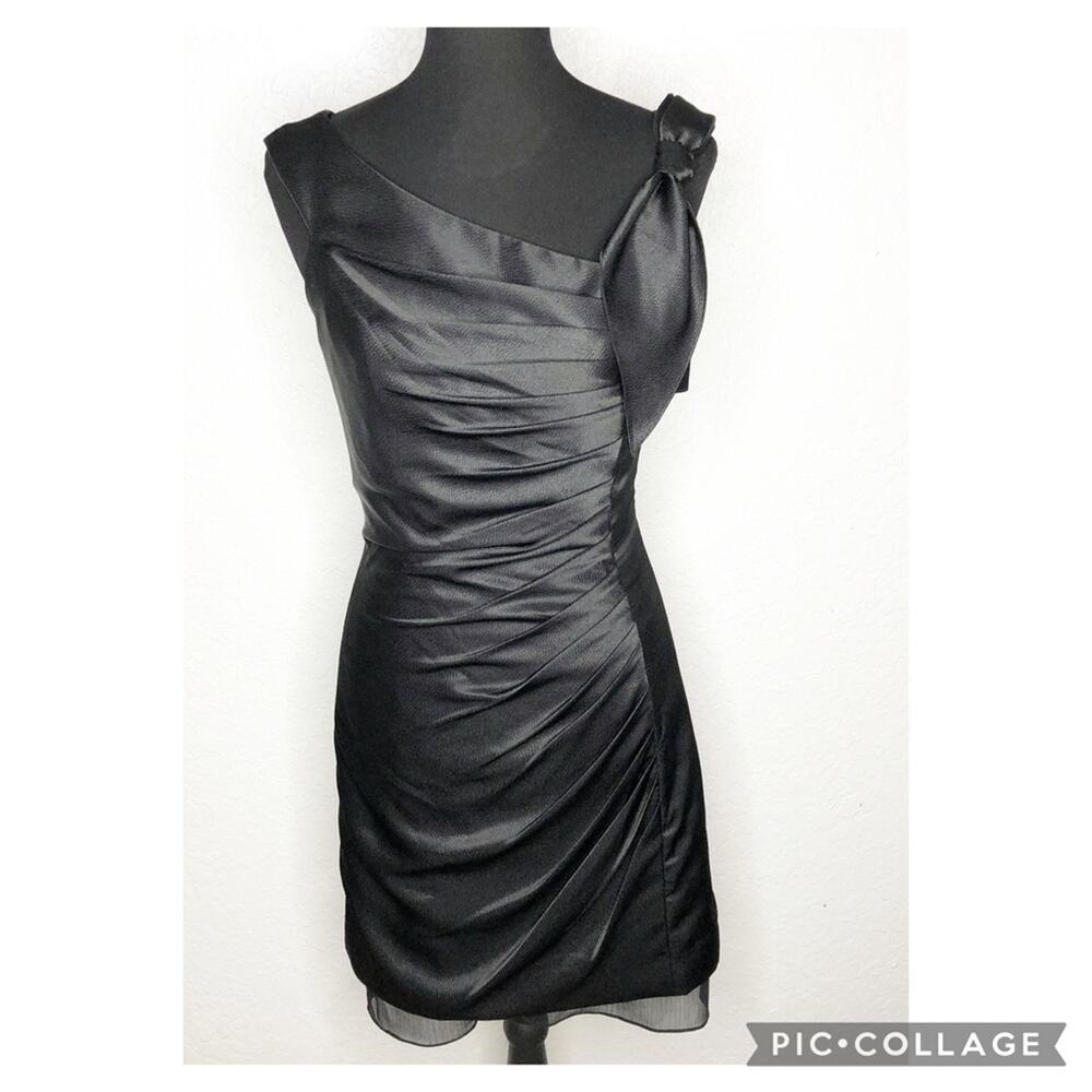 WHITE by Vera Wang black asymmetrical ruched sleeveless dress size 6